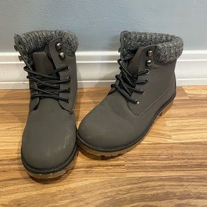 Winter Ankle Boots, Size: 7, Grey